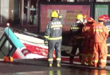 Autobus u Kini upao u ogromnu rupu u cesti, najmanje šest poginulih