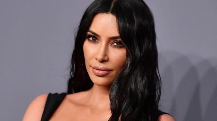 Kim_Kardashian_c