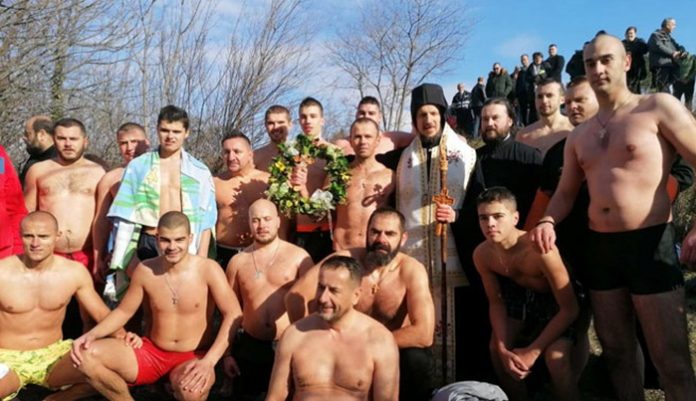 Мостар - пливање за Часни крст