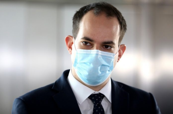 Dolasci na sjednicu Ueg kabineta Vlade