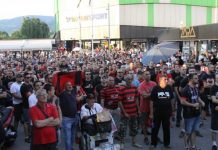 Protest navijača Čelika, nezadovoljni odnosom Gradske uprave i gradonačelnika