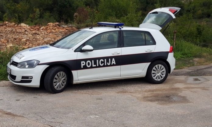 policija vozilo