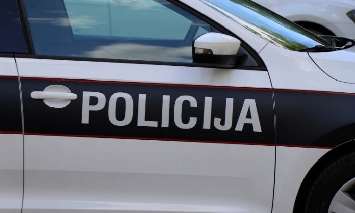 POLICIJA 4