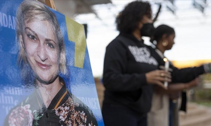 Hutchins_komemoracija