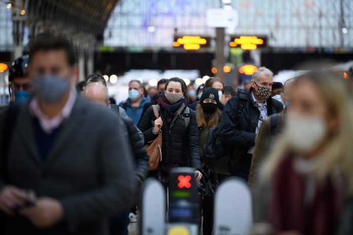 UK Covid Face Mask Rules Tightened Over Omicron Variant Fear