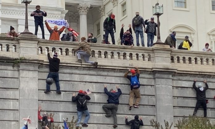 SAD_Kapitol_protesti_Twitter