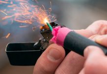 Podignuta optužnica protiv mladića koji je pretukao dva dječaka zbog petardi