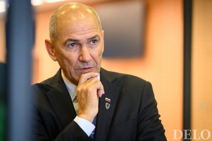 1047655.max-1280x1280