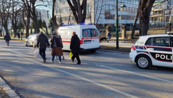 usred-dana-na-vilsonovom-oborili-mladica-s-bicikla-pa-ga-udarali-nogama-vils_622e13ba46e10