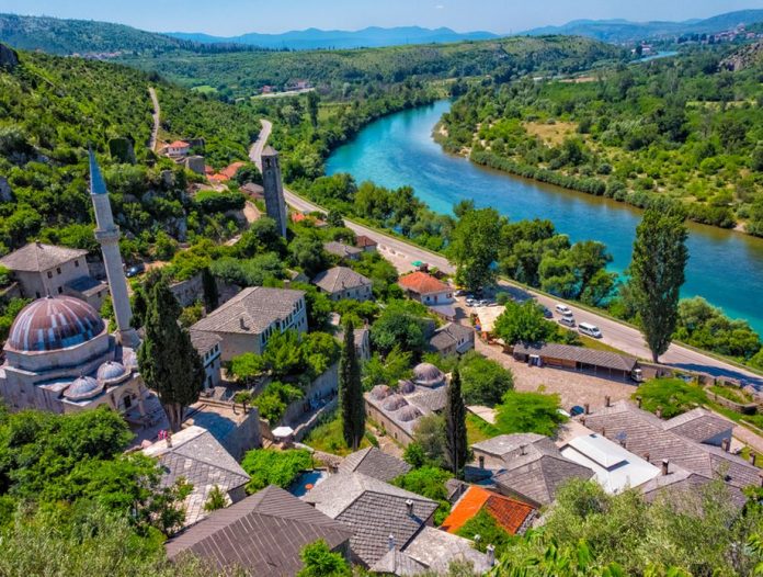 62180477-pocitelj-bosna-i-hercegovina-bih