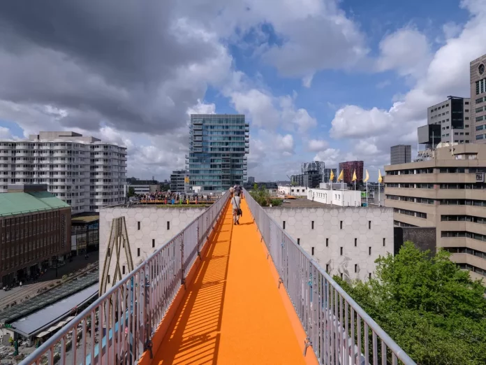 rotterdam-rooftop-walk-by-mvrdv-m260522-o2