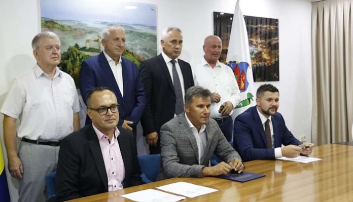 l_050cfb09b78c1359ebe210cd8bd6ee3f