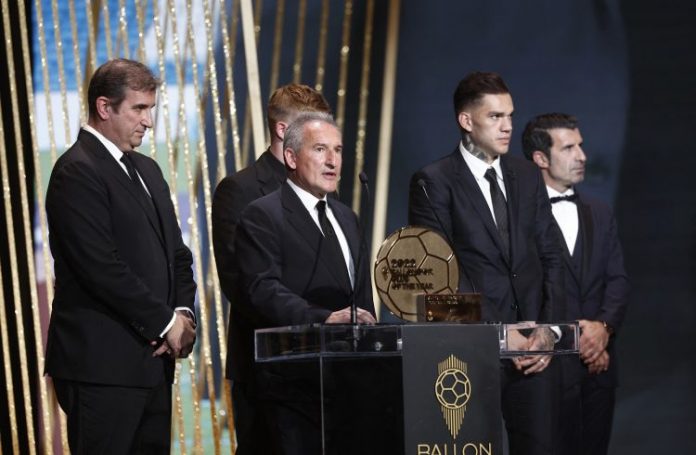 1666079386-2022-10-17T204205Z_1566900835_UP1EIAH1LI254_RTRMADP_3_SOCCER-BALLON-750x490