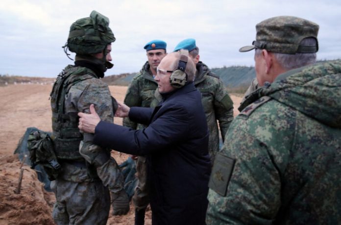 Russian President Vladimir Putin inspects preparations of mobilised reservists at a military training centre in Ryazan Region