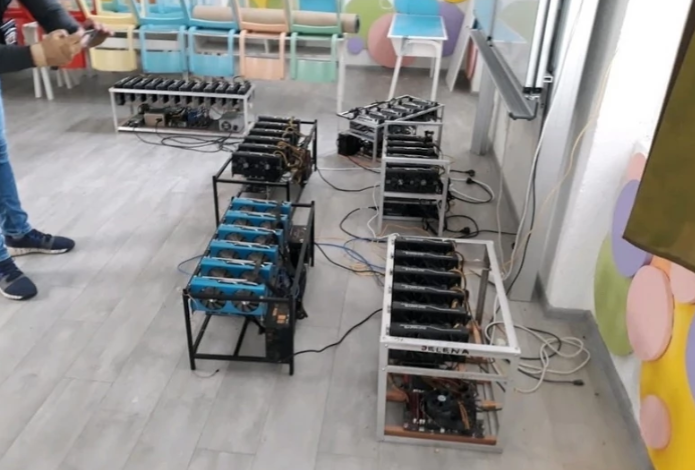1671730564-masine-za-rudarenje-kriptovaluta