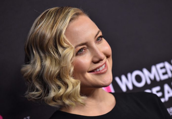 Los,Angeles,-,Feb,28:,Kate,Hudson,Arrives,To,"an