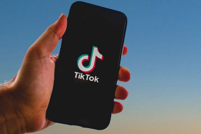 TIK TOK