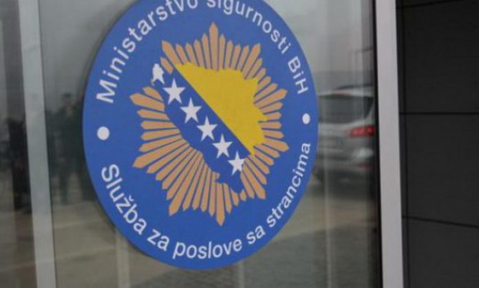 sluzba stranci