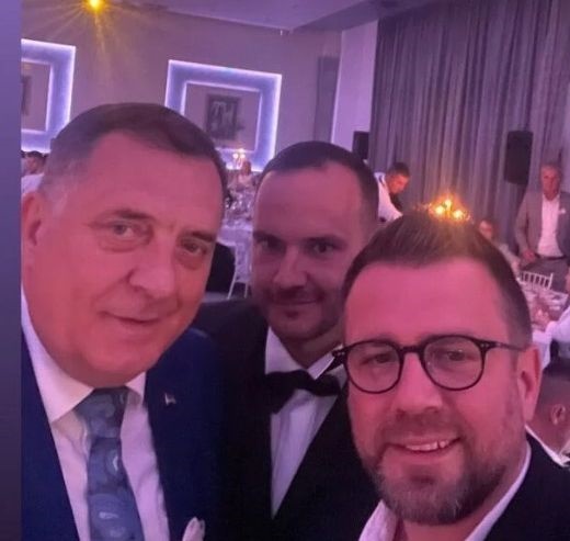 3a59720c-29d9-4d36-b156-d39041c18530