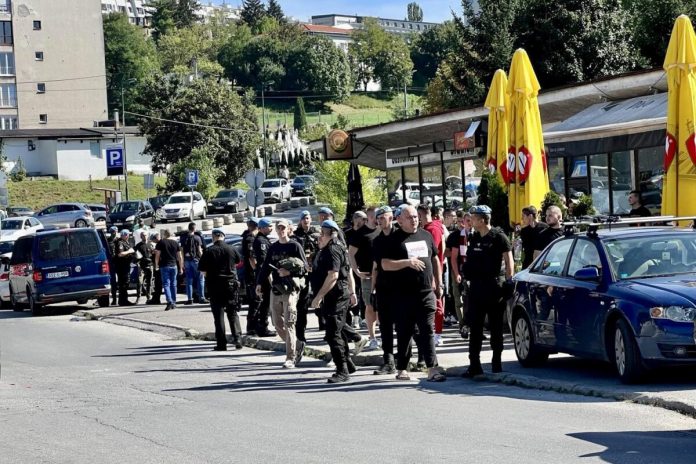 1695815736-navijaci-1200x800