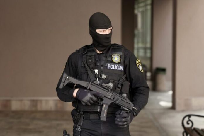 živinice uhapšen policajac