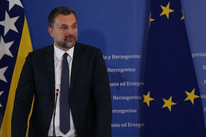 konaković e