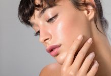 Noćna rutina od tri koraka koja obnavlja kožu dok spavate