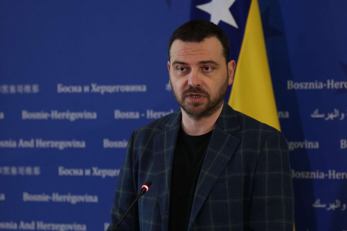 magazinovic1