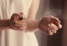 Trikovi sa kojima će vam parfem mirisati cijeli dan