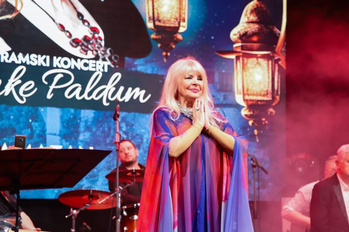 Bajramski koncert Hanka Paldum8