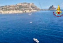 Sedmoro ljudi nestalo nakon što se prevrnula jedrilica: Potraga za nestalima se nastavlja