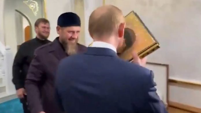 Putin poljubio Kuran