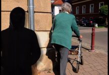 Par iz BiH opljačkao staricu sa invaliditetom