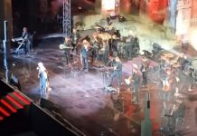 Poznata pjevačica imala moždani udar za vrijeme koncerta, u pomoć priskočile kolege iz benda