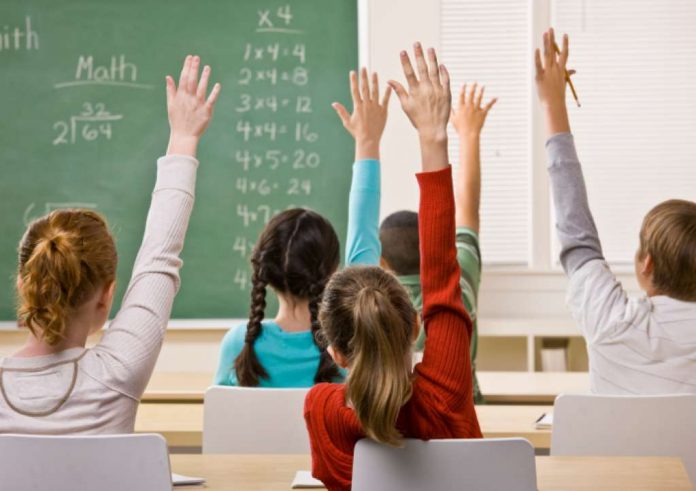 skola ucionica ucenici