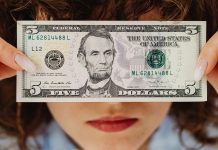 Baka mu ostavila novčanicu od pet dolara: Sada mu za nju nude 400.000