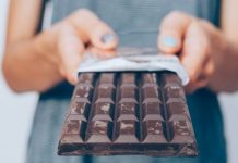 Crna čokolada – zaista zdravija ili samo mit?