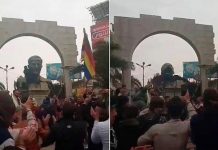 Srušen kip Assadovog oca u Damasku