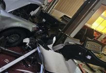 Passatom uletio u kafić: Objekat demoliran