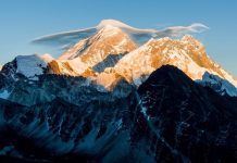 Vlasti Nepala povećale cijenu uspona na Mount Everest