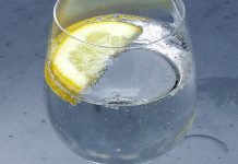 Evo kako vam mineralna voda može pomoći u mršavljenju