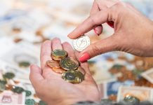 Prosječna plata u novembru iznosila 1.406KM