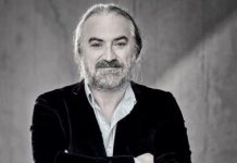 Tragedija: Popularni turski pjevač preminuo usred koncerta na bini