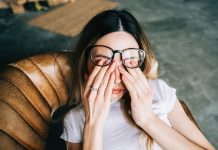 Jedna svakodnevna navika može ozbiljno oštetiti vaš vid