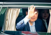 Smijenjeni lider Južne Koreje se vratio u zgradu gdje je živio: Ima 11 pasa i mačaka, čuvat će ga 50 ljudi