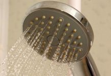 Bizarno: Teniseri će morati da se tuširaju u prisustvu nadležne osobe