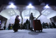 Emotivan ispraćaj: Prva grupa hadžija iz BiH krenula na putovanje života