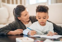 Šest razloga zašto je dobro biti “starija” mama