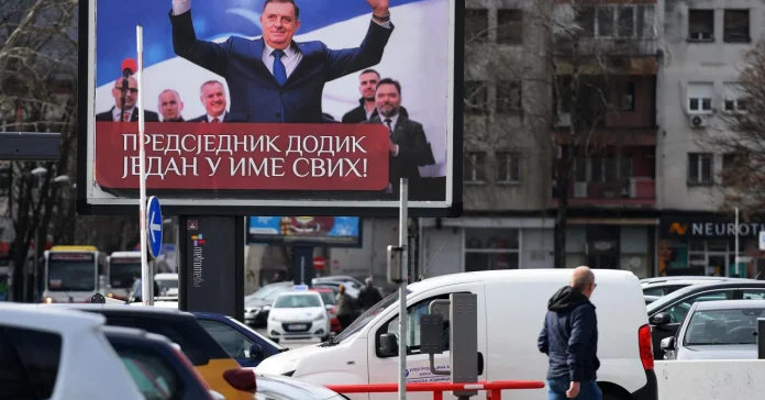 plakat Dodika u Banjoj Luci