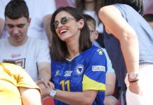 Amra Džeko s djecom pratila utakmicu BiH i San Marina
